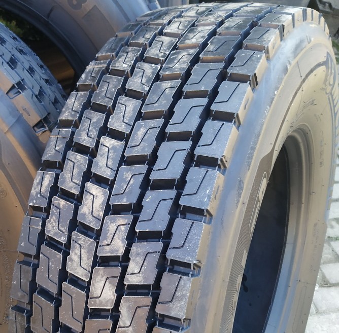 295/60 R22,5 DE2