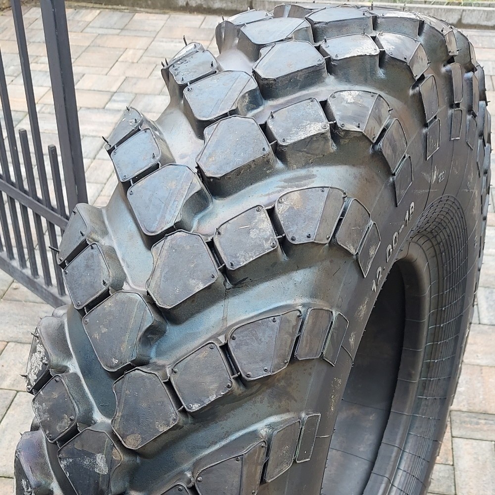 12,00-18 K70 8PR TT Omskshina