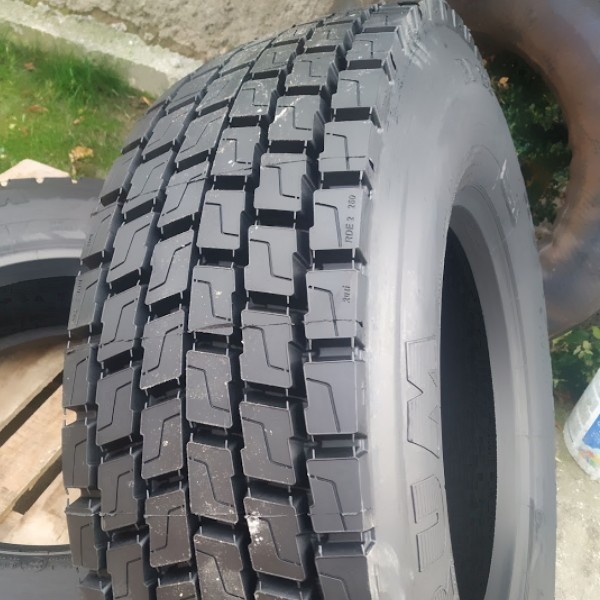 315/80 R22,5 DE2 PK (PROTEKTOR)