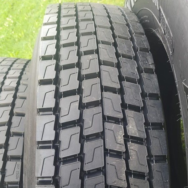 315/80 R22,5 DE2 (PROTEKTOR)
