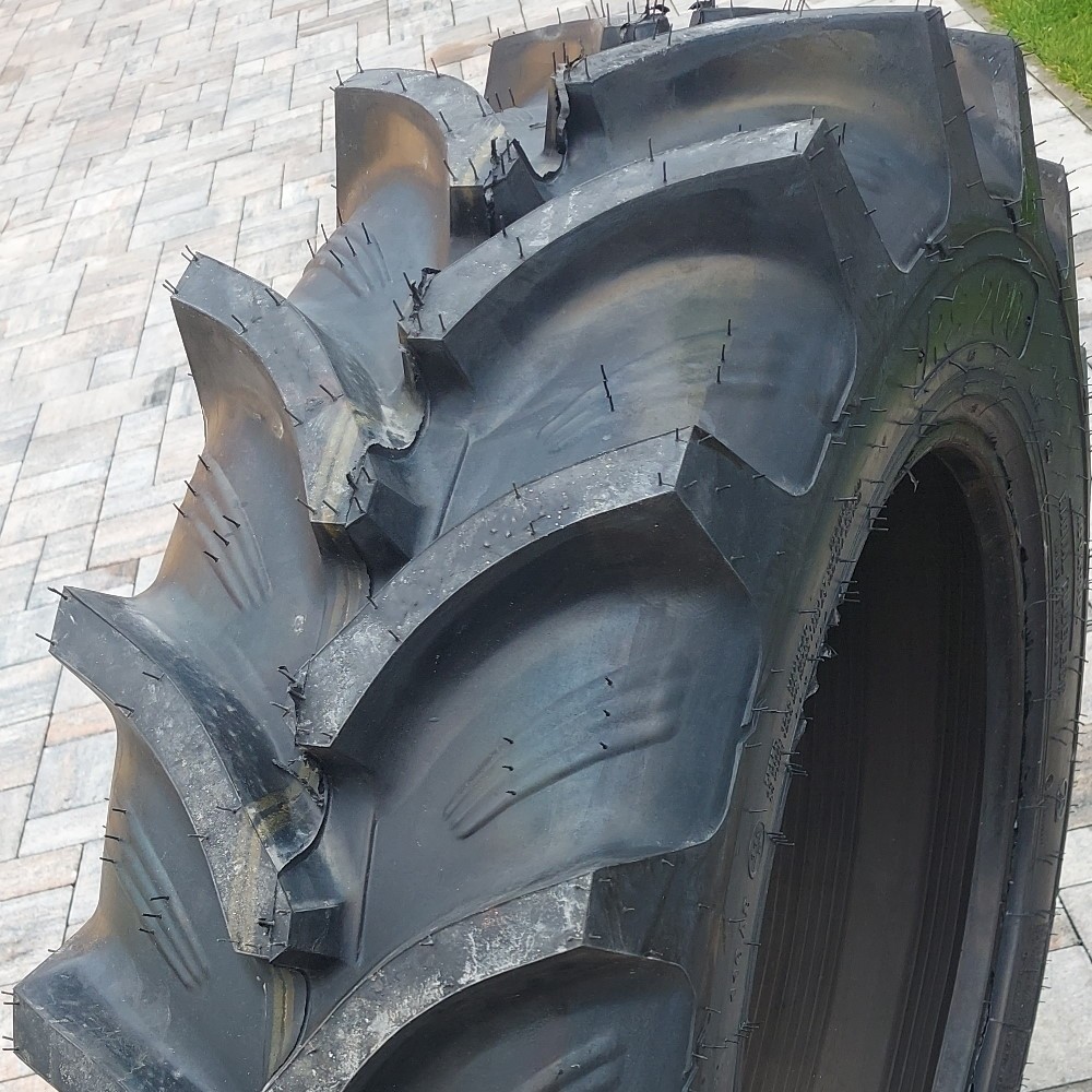 280/85 R24 RS200 115A8 TL GTK